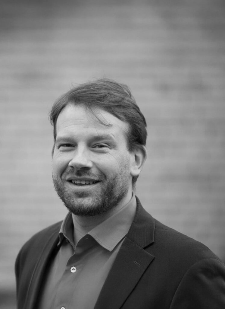 Prof. Maximilian Mayer